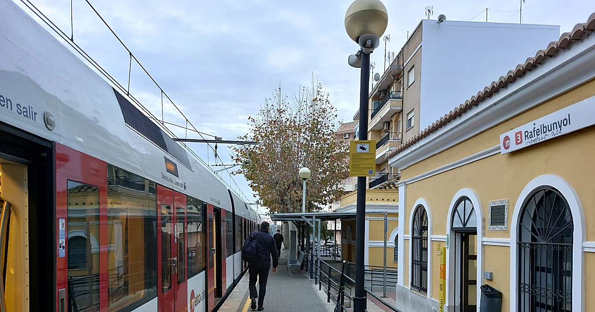 Horarios especiales de Metrovalencia para disfraces en Rafelbunyol el 4 de septiembre