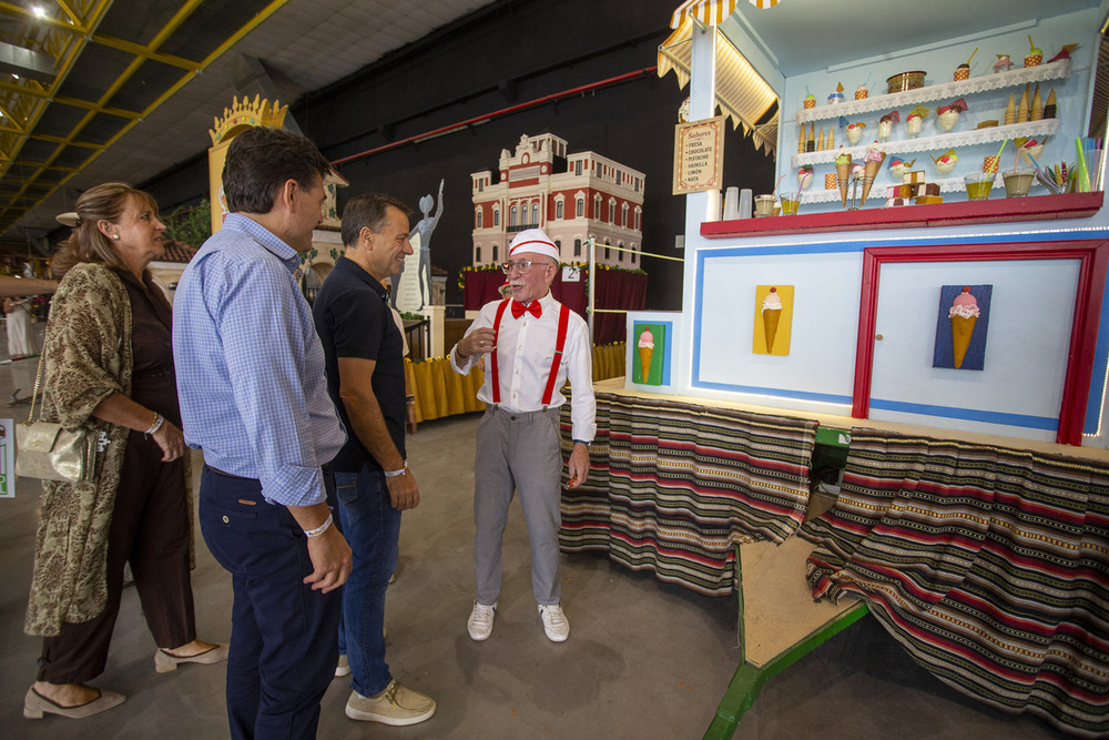 Carrozas para la Cabalgata de apertura comienzan a tomar forma