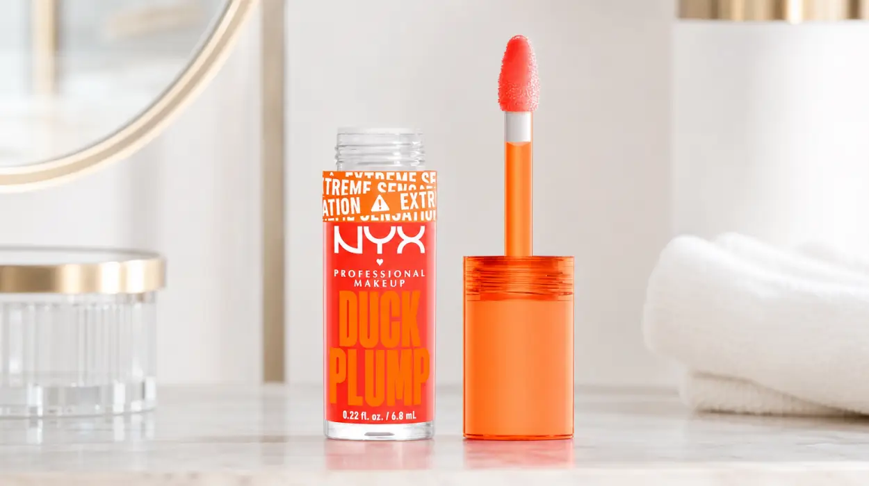 Brillo de labios NYX con efecto volumen en oferta