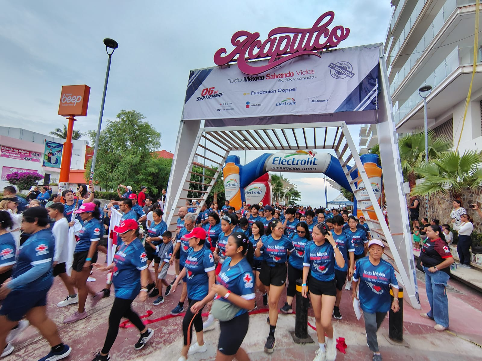 Gobierno de Acapulco participa en carrera con causa de la Cruz Roja