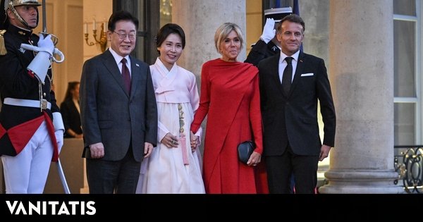Brigitte Macron recrea look icónico de reina Letizia en cena con presidente de Corea del Sur