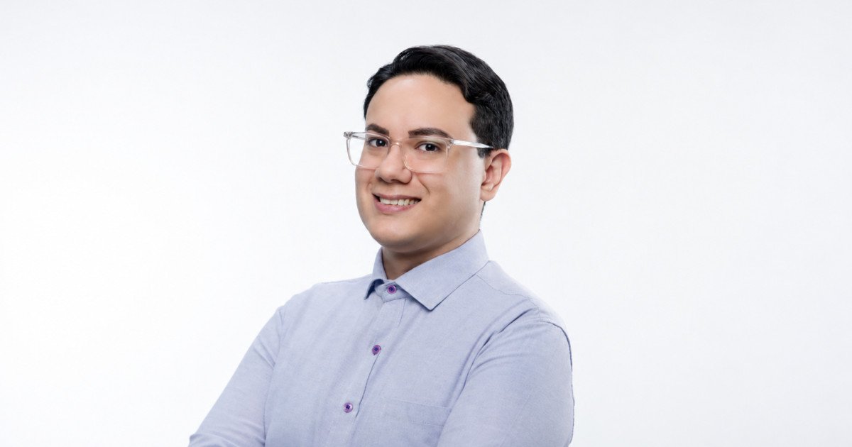 Entrevista sobre estrés en minorías LGBTQ+ latinas y terapia afirmativa