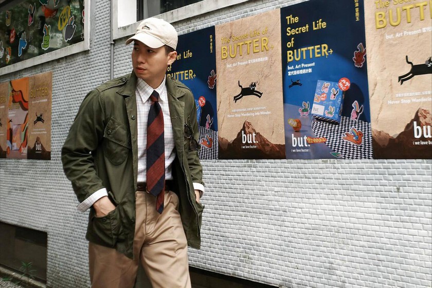 La chaqueta militar como prenda popular entre hombres entre verano y otoño