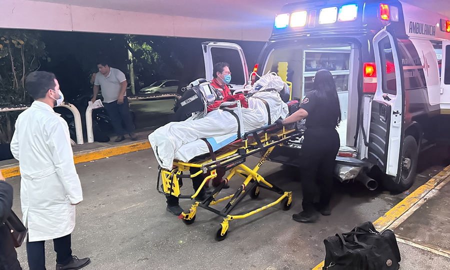 IMSS traslada a menor con quemaduras de Cancún a CDMX