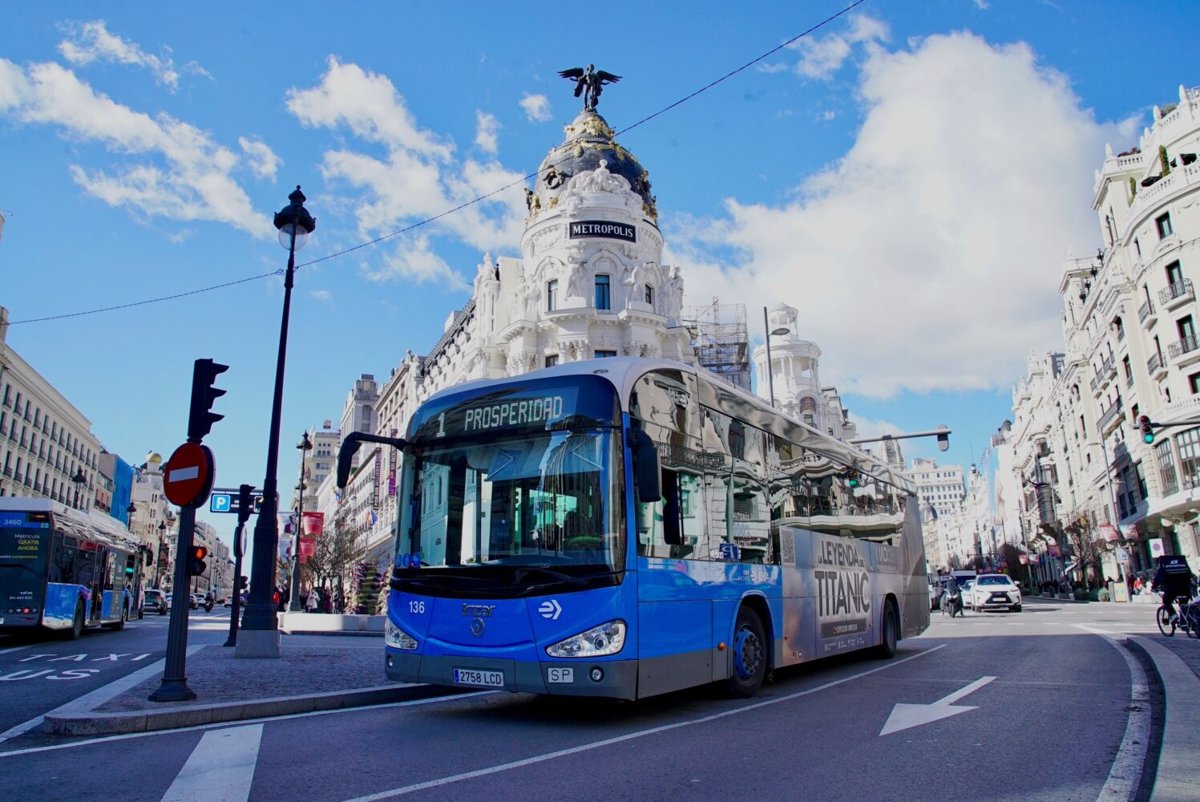 Cortes y cambios en 38 líneas de EMT por carrera en Madrid