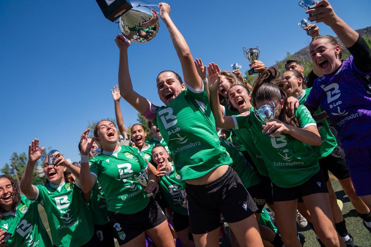 SportExtremadura B gana su primera Copa Extremadura Femenina en penales