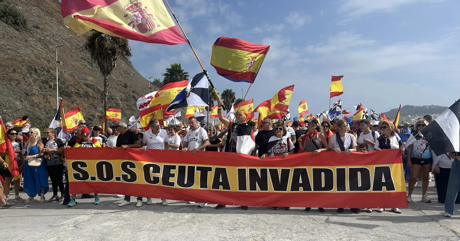 Albares anuncia reunión con homólogo marroquí por crisis migratoria en Ceuta