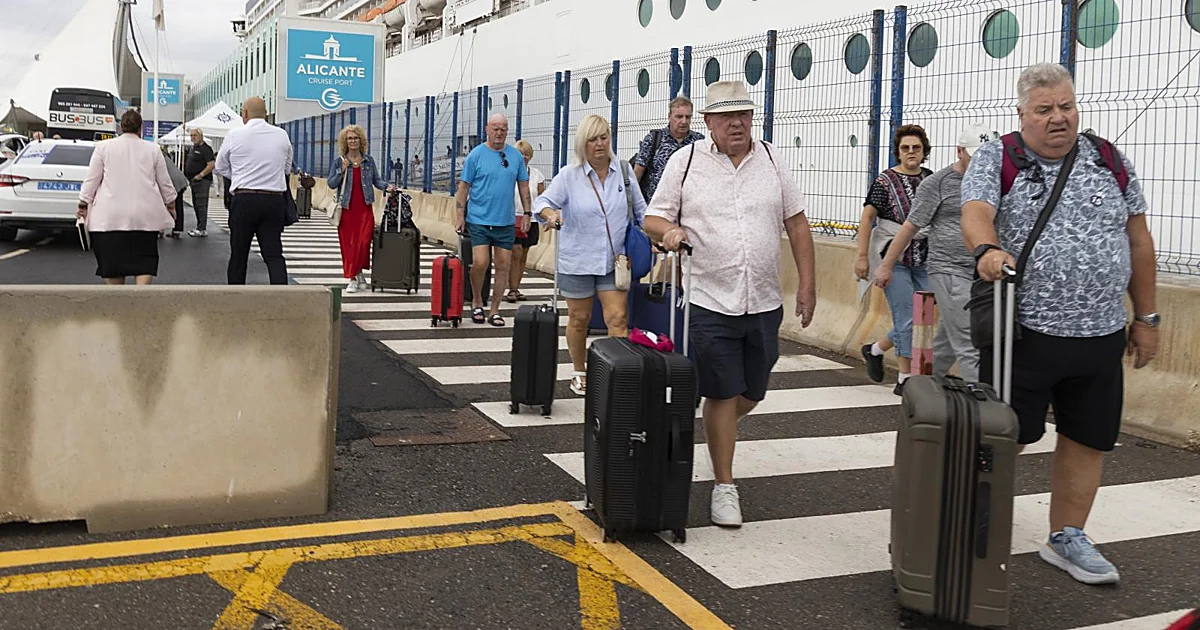 Alicante duplica PIB en 25 años sin mejorar riqueza pese a empleo y turismo