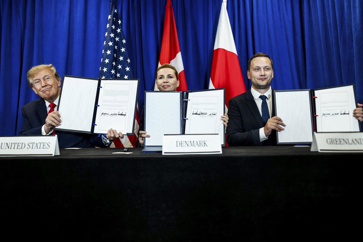 Trump celebra acuerdo sobre Groenlandia y control de seguridad