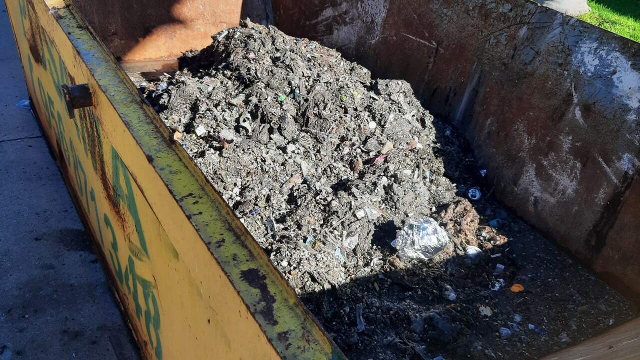 APEMSA realiza limpieza y mantenimiento del tanque de regulación en EDAR Las Galeras