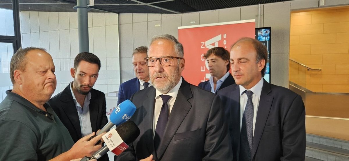 Pollán anuncia buzón para propuestas de reducción de burocracia en Castilla y León