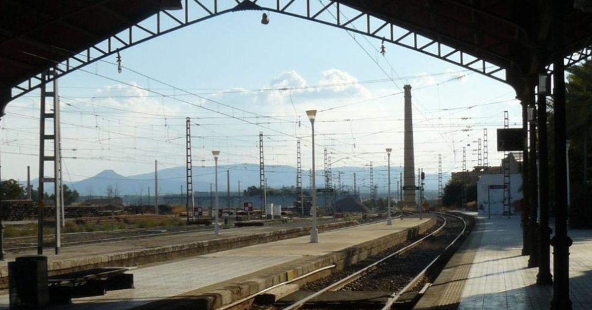 Puente Genil negocia recuperar estación para conectar con Vía Verde del Aceite