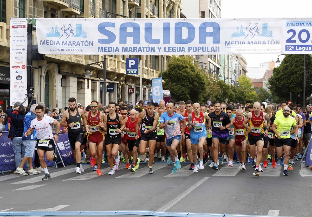 Más de 4.000 corredores participan en Media Maratón de Valladolid