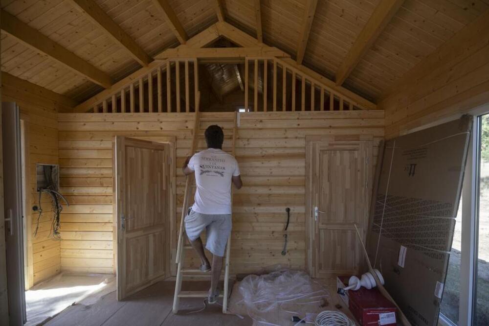 Cabañas sostenibles en Burgos reflejan familia, tradiciones y naturaleza