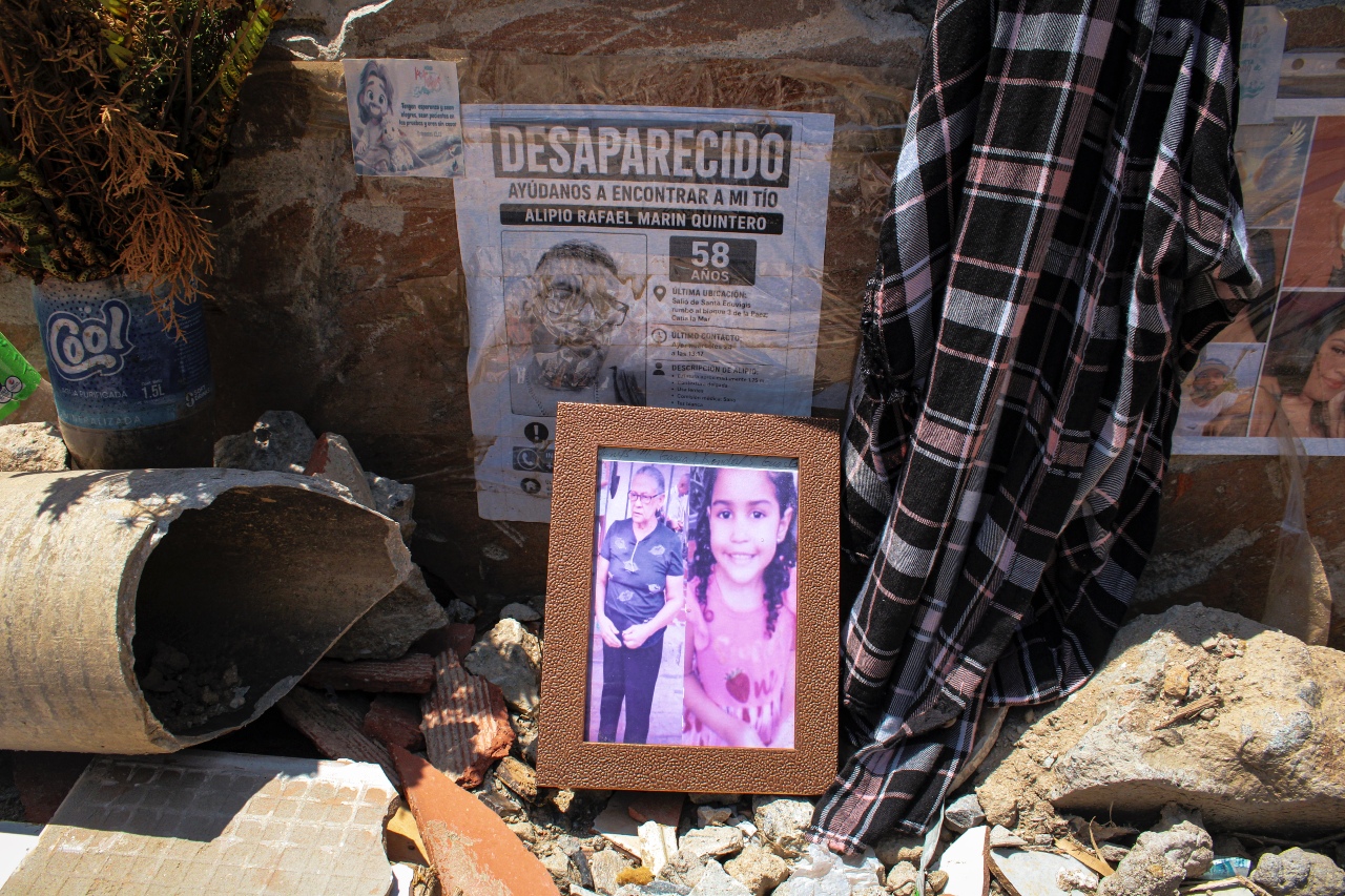 Exigen actualización de cifras de muertos y desaparecidos tras sismos