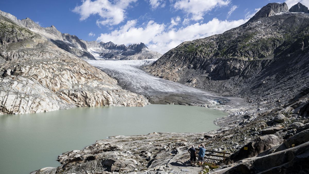 Glaciares suizos pierden casi una quinta parte de su hielo en cinco años