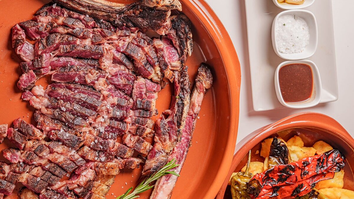 Restaurante El Albino ofrece brasas y tapas en Barajas