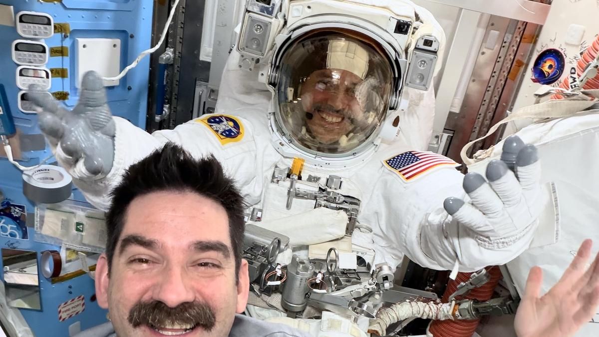 Estudio detecta efectos en huesos de astronautas años después del espacio