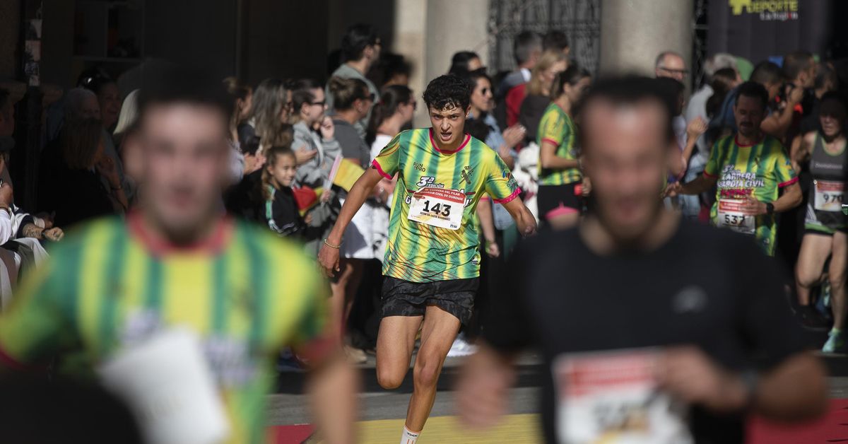 Galería: Ourense celebra la Carrera de la Guardia Civil