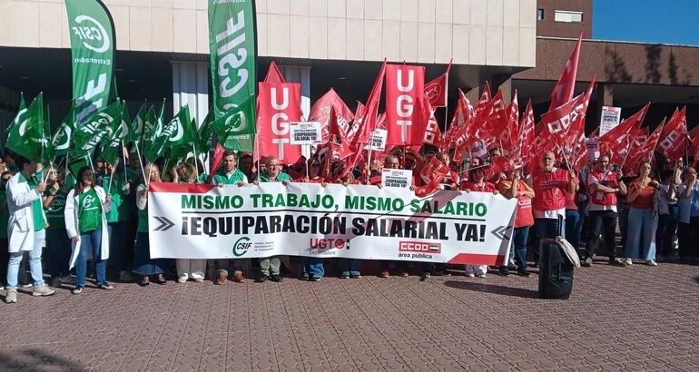 CSIF, UGT y CCOO exigen propuestas económicas concretas a Manzano