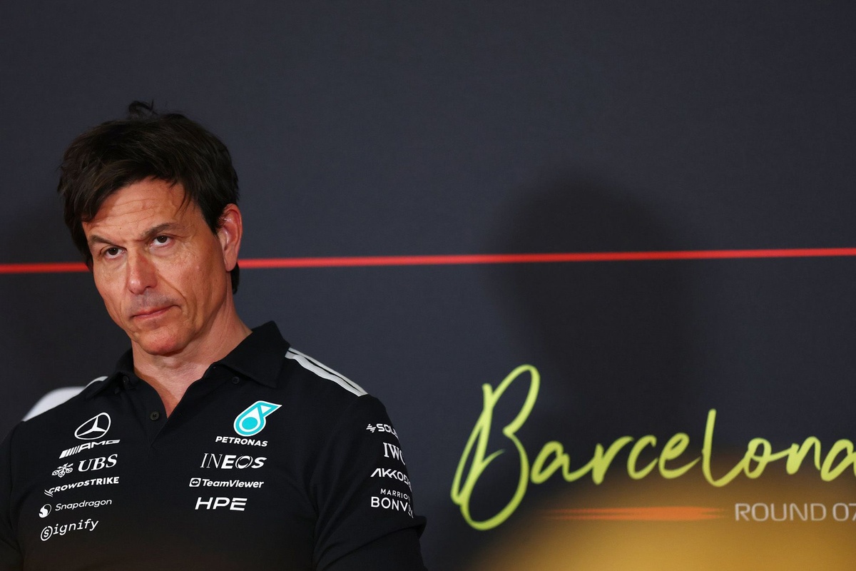 Wolff destaca progreso de Red Bull y espera mejoras de Mercedes