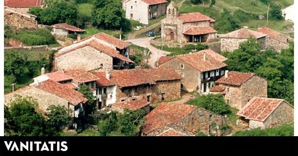 Aldea cántabra donde se rodó 'La bola negra' destaca por naturaleza e iglesia románica