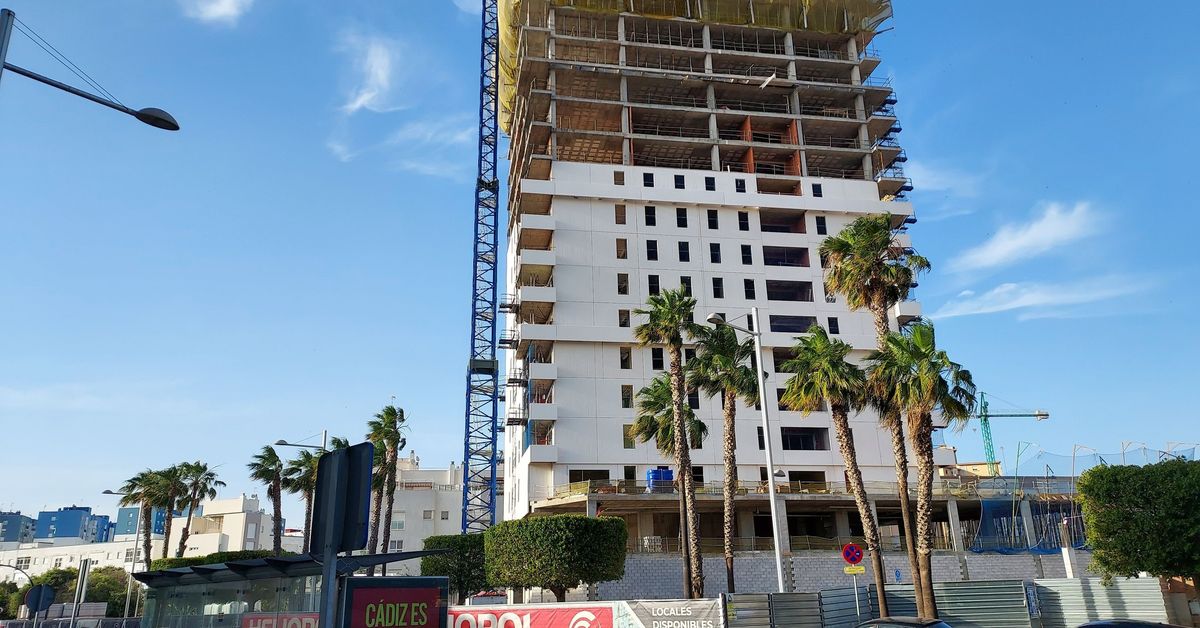 Construcción en altura para aumentar viviendas en nuevo barrio de Cádiz