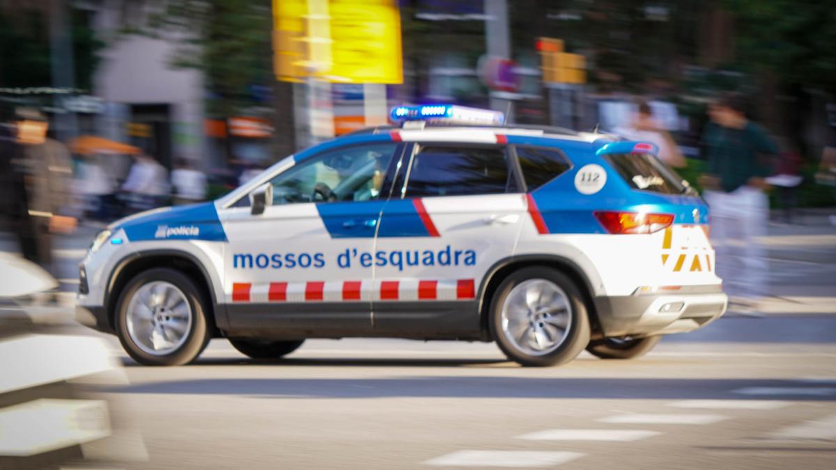 Adolescentes sufren atraco a mano armada durante fiesta mayor de Sarrià