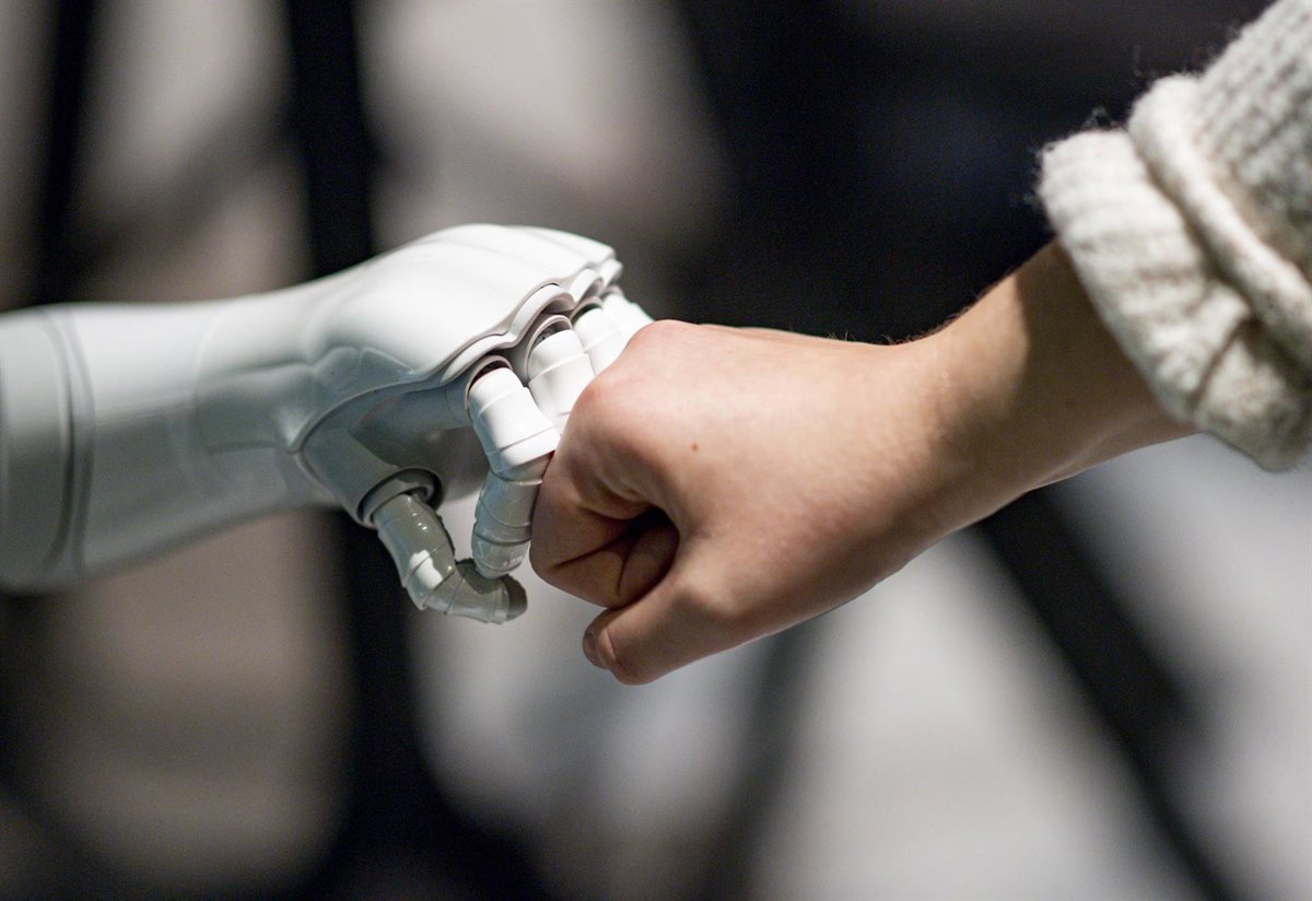 150 científicos se reúnen en CSIC para debatir sobre IA, robots y cerebro humano