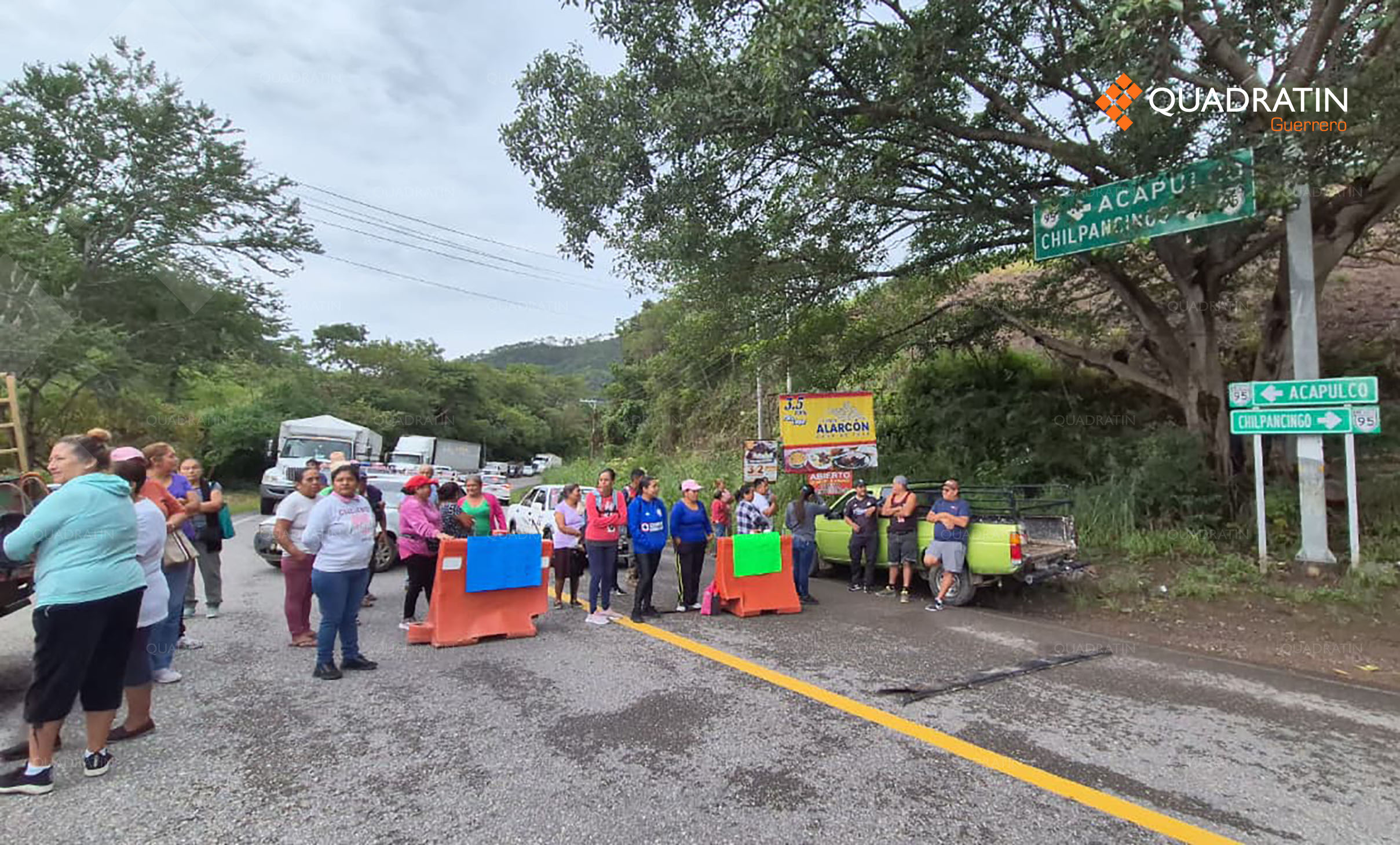 Pueblo en Chilpancingo bloqueado por falta de luz desde hace 5 días