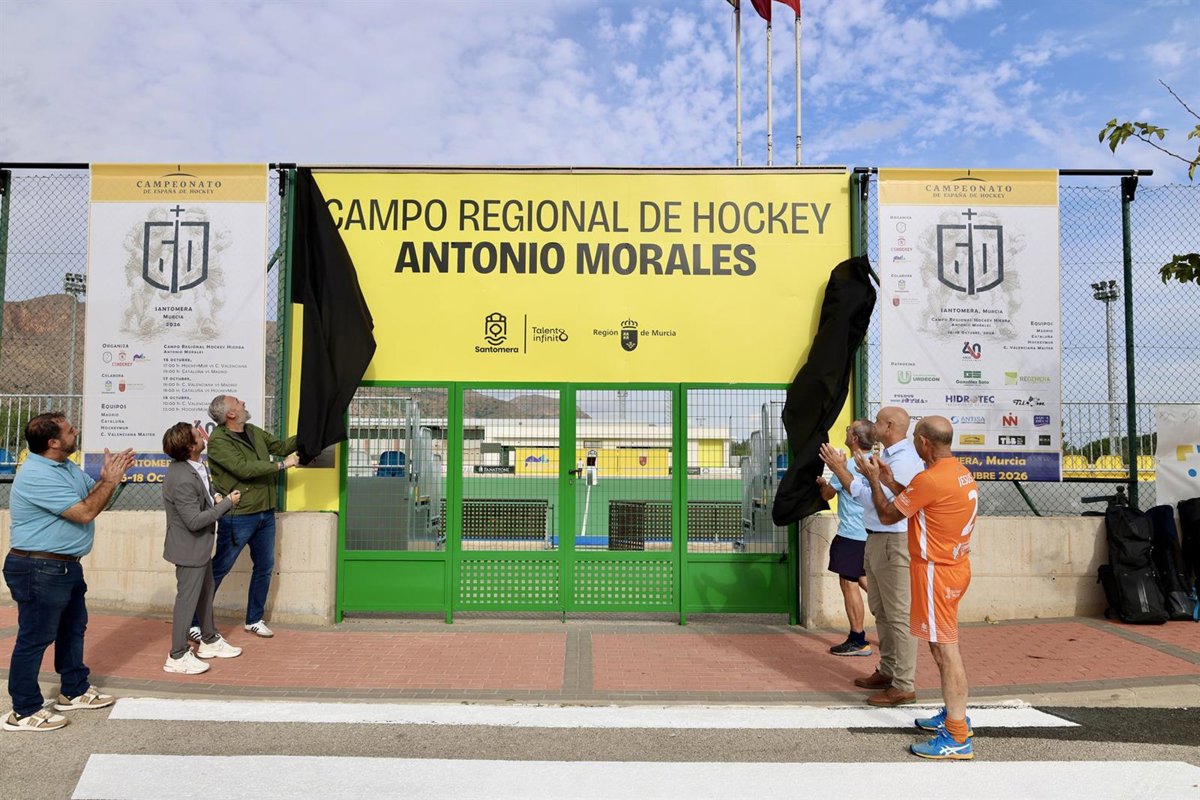Santomera inaugura vestuarios y graderíos en campo de hockey