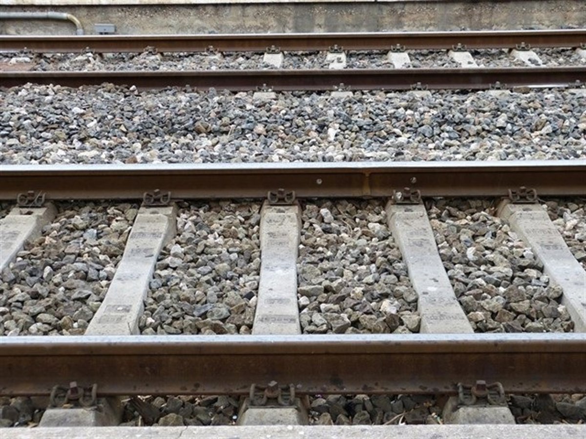 Adif suspende circulación entre Silla-Gandia y Xàtiva-València desde las 20:00 horas