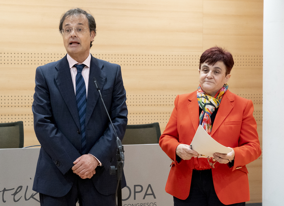 EH Bildu pide comparecencia de Martínez por denuncia de acoso sexual en Osakidetza