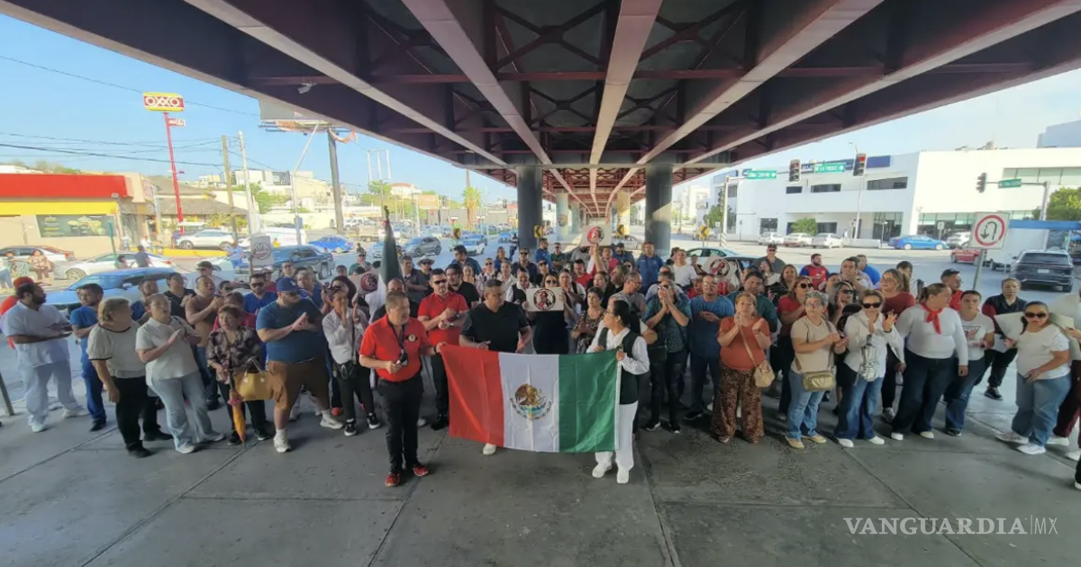 Trabajadores del IMSS en Monclova se suman a megamarcha y rechazan aumento del 8%