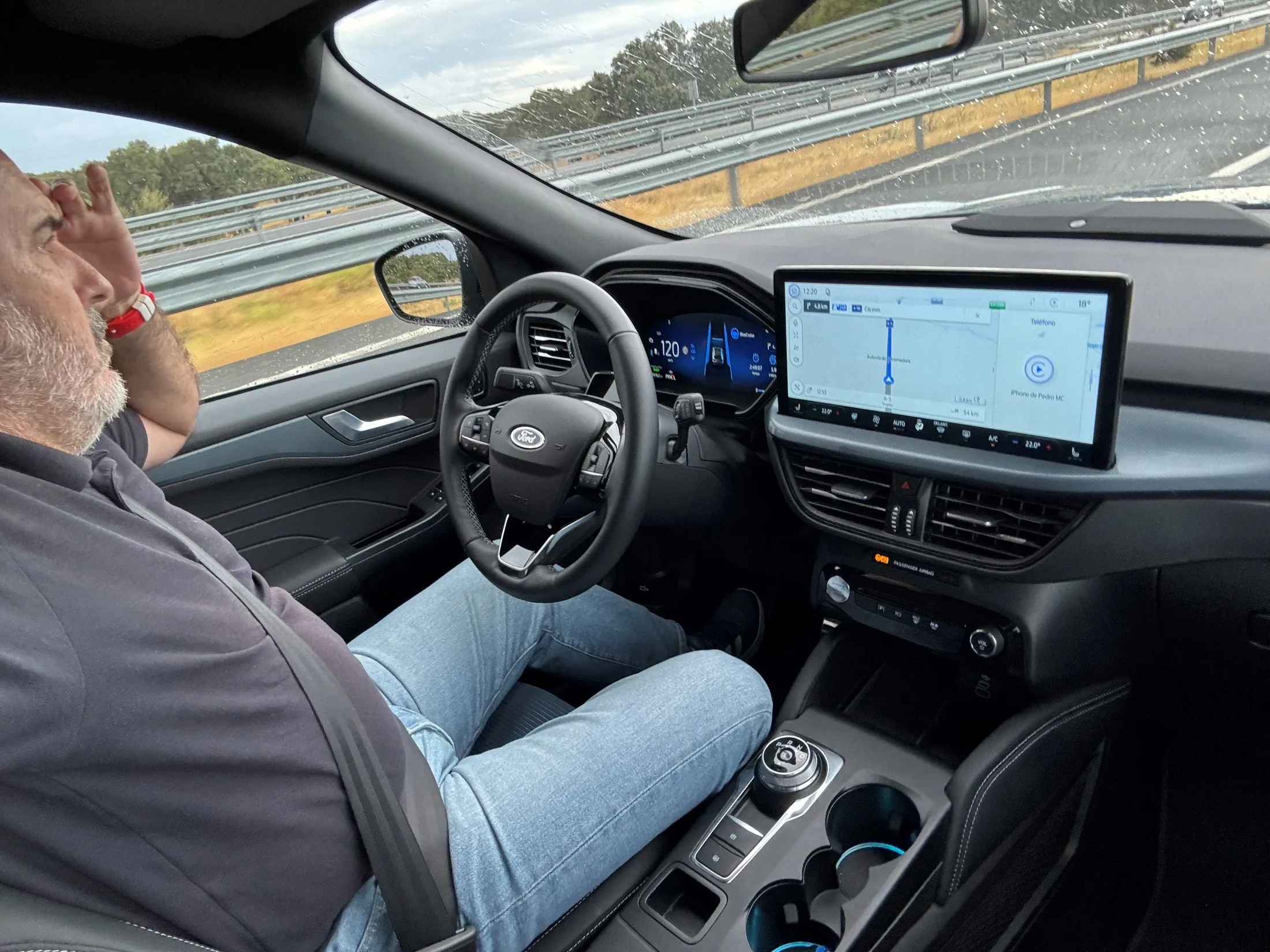 Experiencia en Ford Kuga sin necesidad de tocar el volante