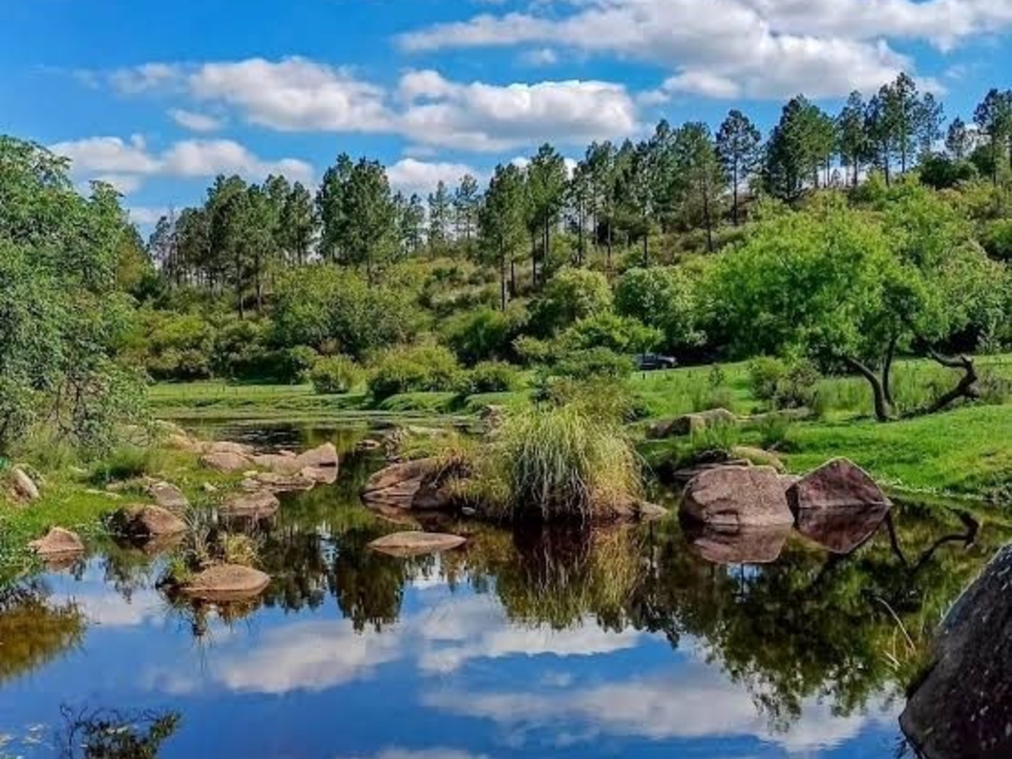 Pueblo cerca de Córdoba con cascada de 115 metros