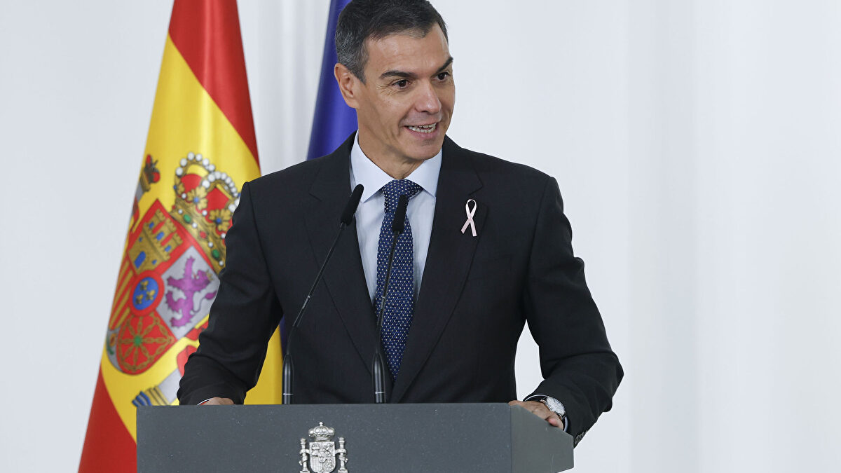 Sánchez oculta déficit 67% mayor al oficial
