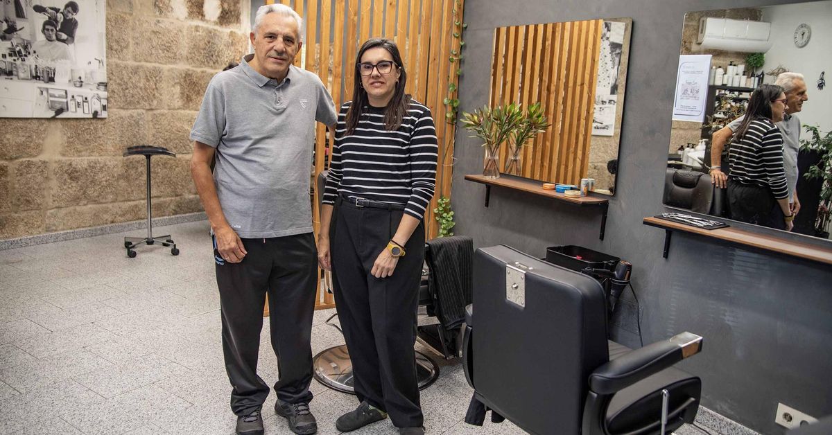 75 años y tres generaciones trabajando con tijeras en Castrelos