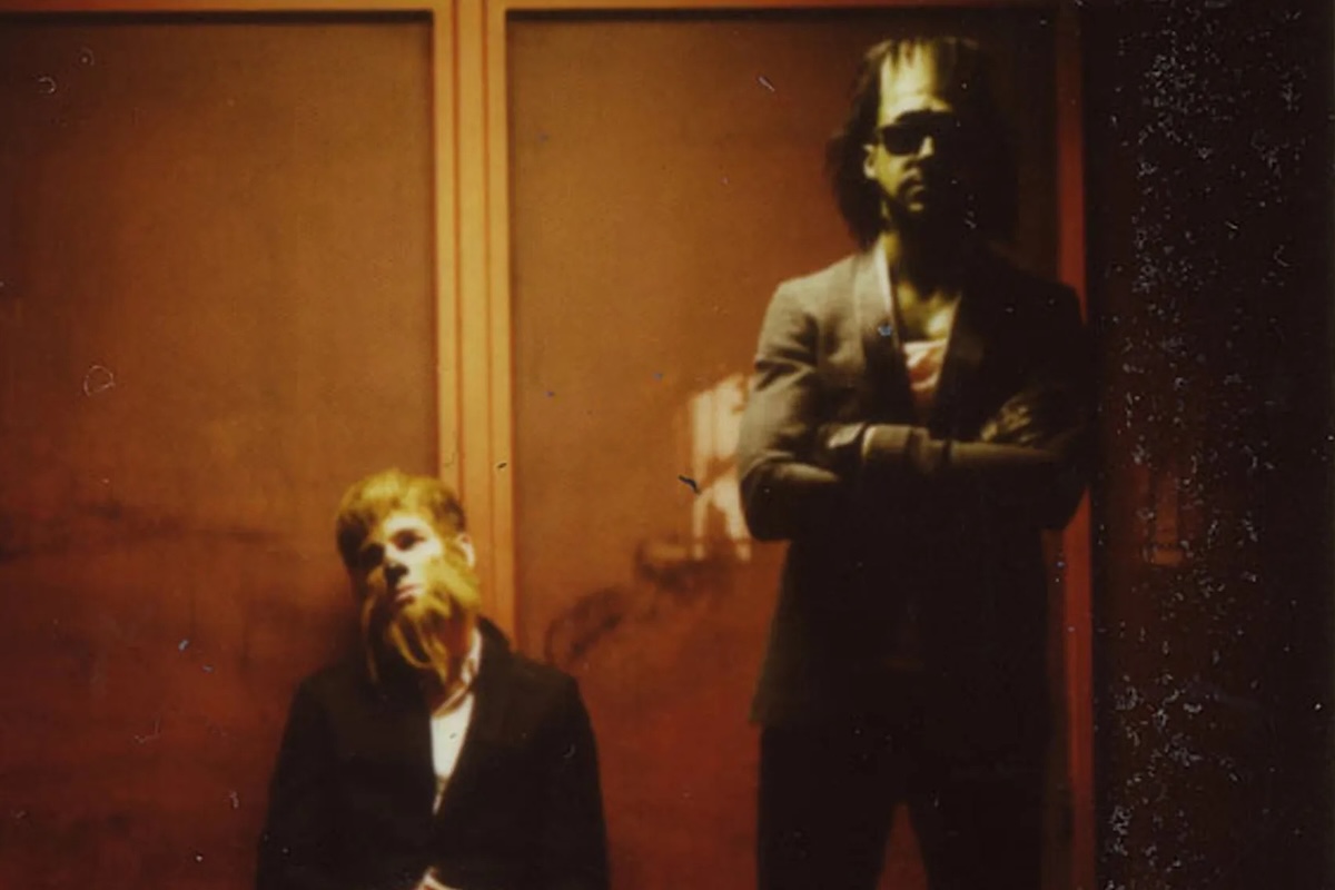Dead Man's Bones regresa con 'Lost in the Night' tras 17 años