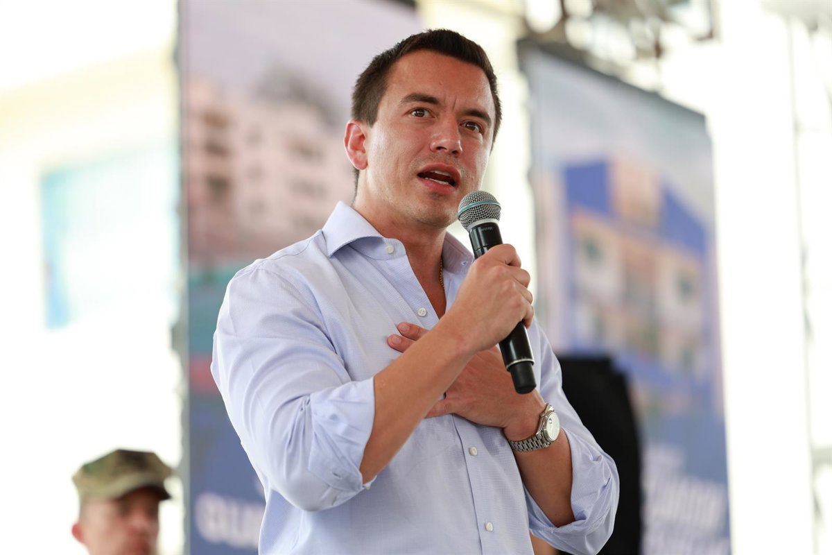 Noboa señala indicios que vinculan a Luisa González con crimen organizado en Ecuador