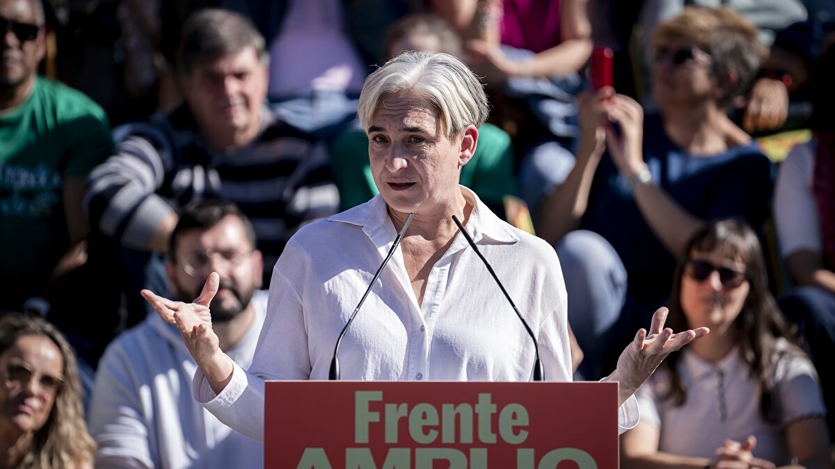 Frente Amplio exige pensiones mínimas y jubilación a los 65 años
