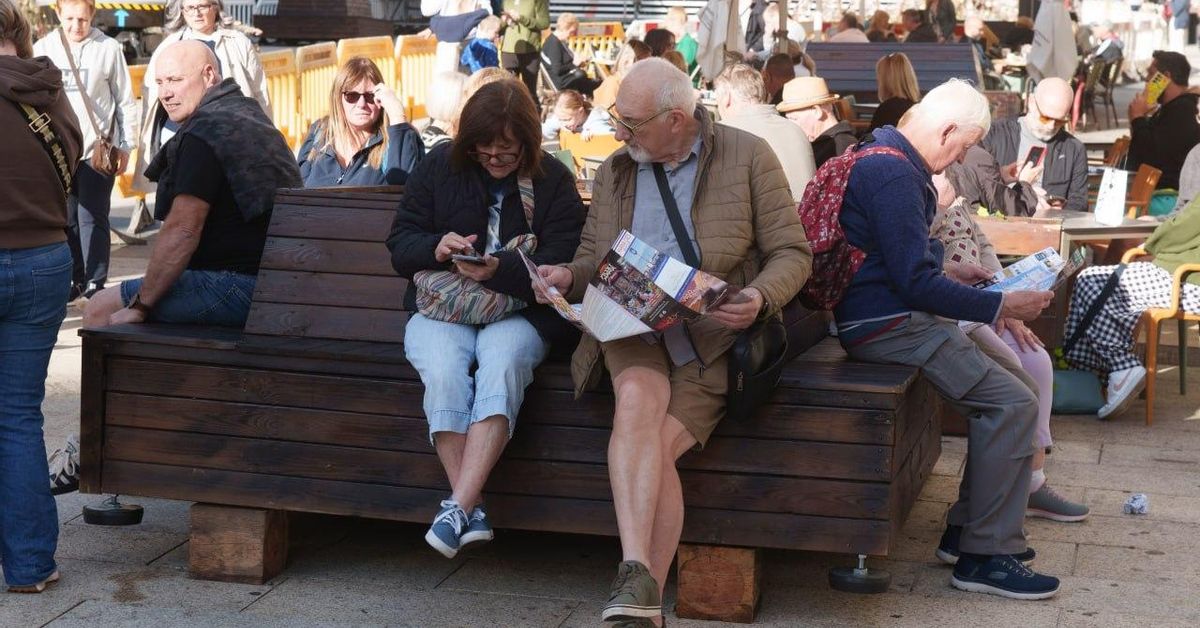 Buen tiempo impulsa récords en crucerismo y visitas a las Cíes