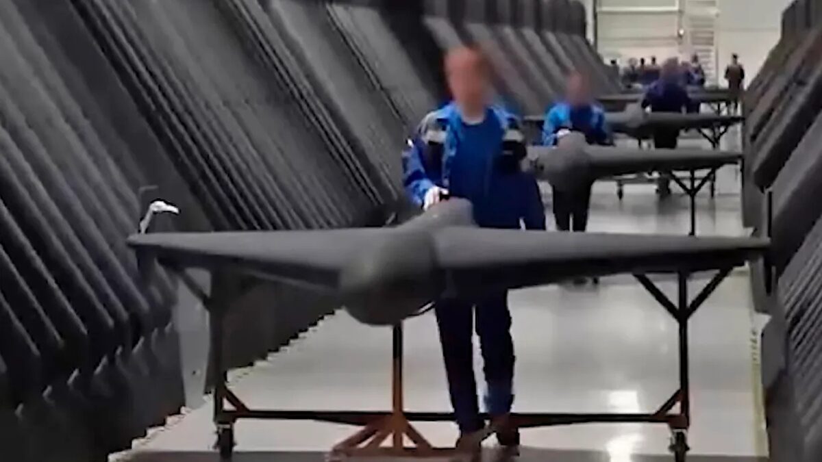 Ucrania desarrolla interceptores económicos contra drones rusos