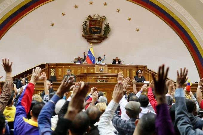 Gobierno prohíbe arrestos sin orden judicial y promueve reforma a Ley contra el Odio