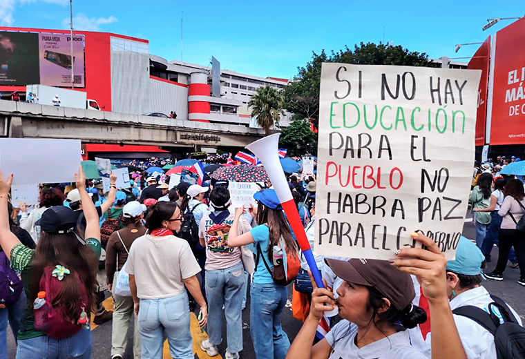 Estudiantes advierten al Gobierno ante protestas por recortes