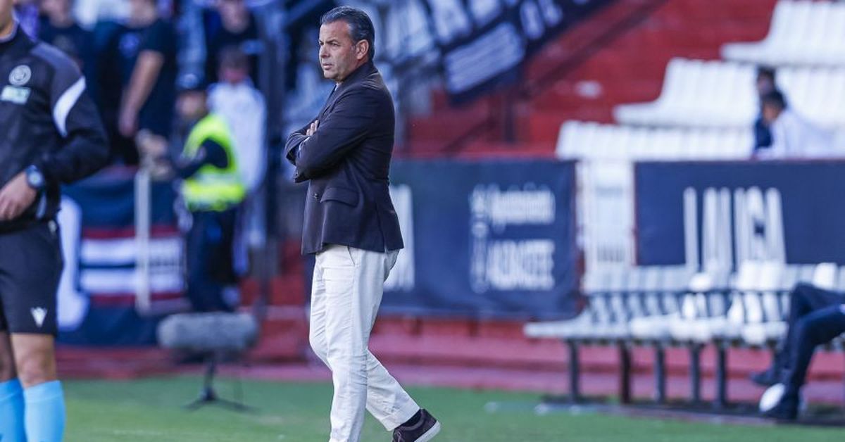 Javier Calleja afirma que Granada volverá a Primera